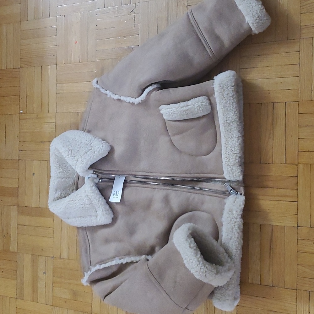 Gap sherpa lined jacket